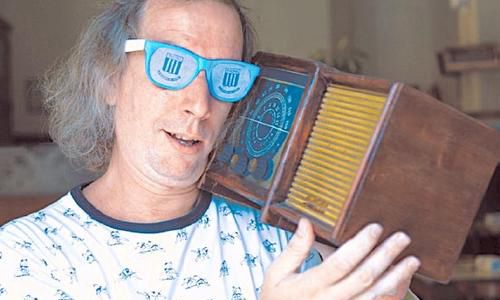 Golazo: Capusotto también la rompe en la cancha