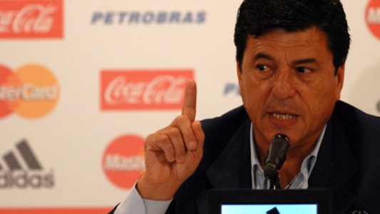 En la previa a su vuelta al Monumental, Passarella rompió el silencio: "Sé que no fui culpable del descenso de River"