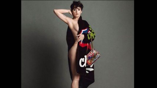 Katy Perry se desnudó para una producción de moda