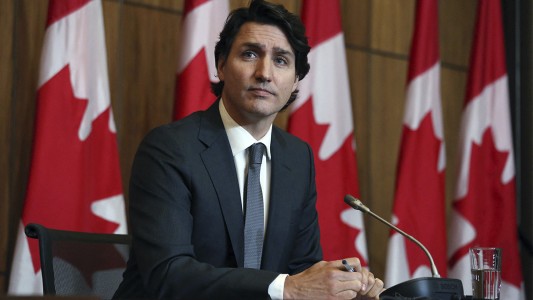 El Primer Ministro de Canadá reveló que los equipos buscan restos del OVNI derribado