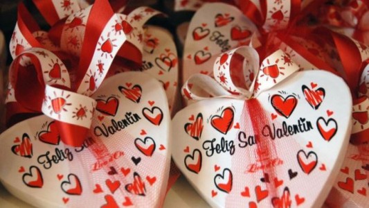 Los regalos de San Valentín llegan con aumentos de hasta un 120%