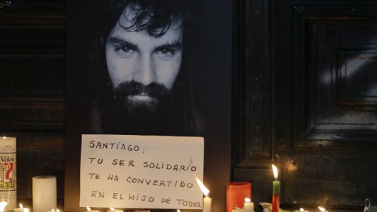 Velan los restos de Santiago Maldonado en 25 de Mayo