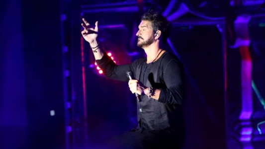 Noche de show de Arjona en el estadio de Rosario Central