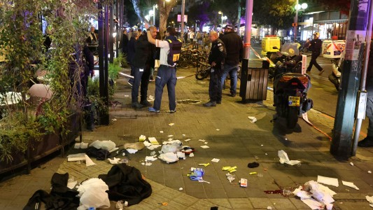 Ataque a tiros en pleno centro de Tel Aviv: tres civiles heridos, uno de ellos grave