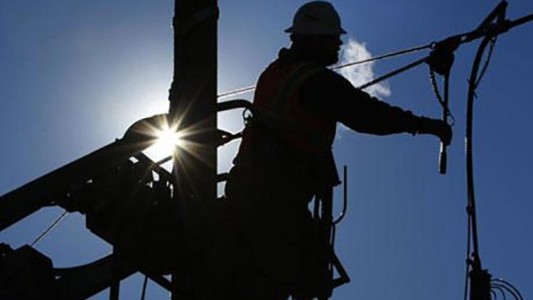 El ENRE advirtió que va a sancionar a las empresas por los cortes de luz de más de 72 horas