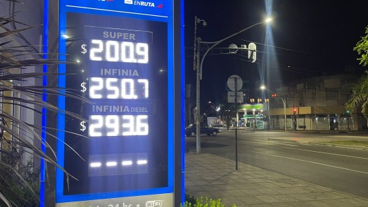 YPF también aumentó el precio de los combustibles