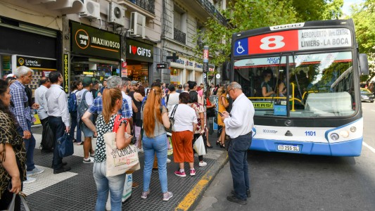 Desde la medianoche paran 80 líneas de colectivos