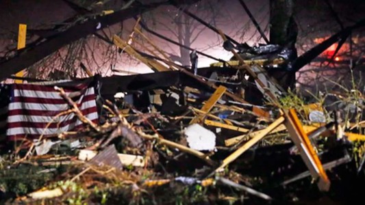 EE.UU: un tornado y fuertes tormentas en Misisipi dejaron un saldo de al menos 23 muertos