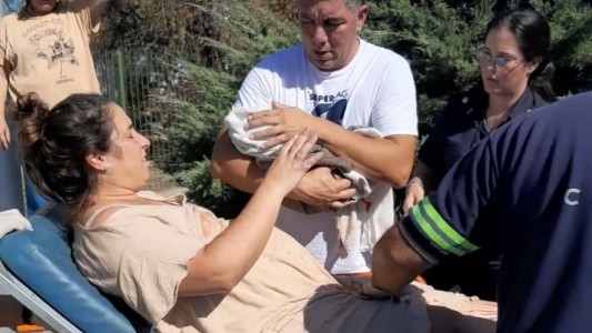 Personal de CEAMSE y policías asistieron un parto en el Camino del Buen Ayre