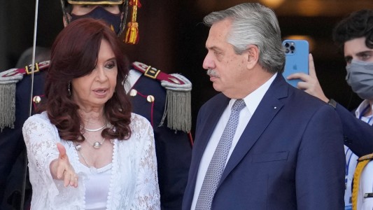 Candidaturas: Cristina Kirchner mira encuestas y Alberto Fernández estira su definición hasta mayo