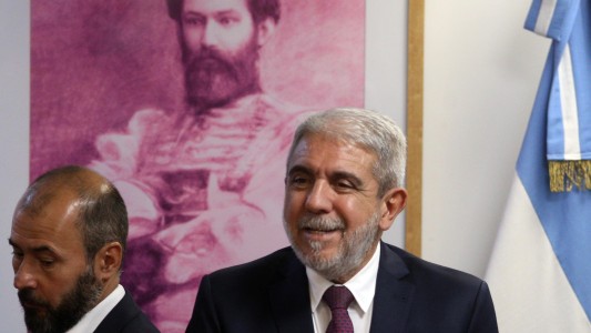 Aníbal Fernández cruzó a La Cámpora y afirmó que Alberto "tendría que ser el candidato sin problemas"