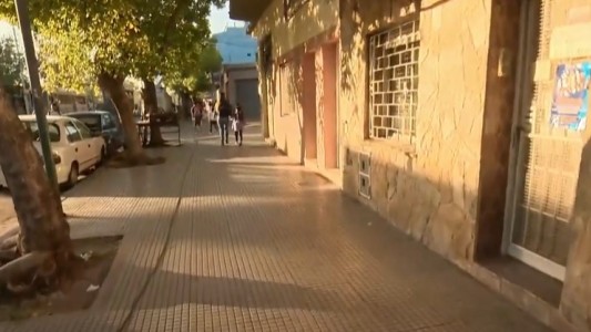 Motochorros mataron a una mujer de un tiro en la espalda en Villa Soldati