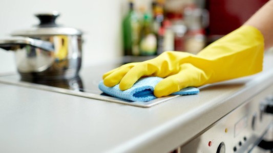 Nuevas escalas salariales para el personal doméstico: desde cuándo rigen y cuál es el aumento