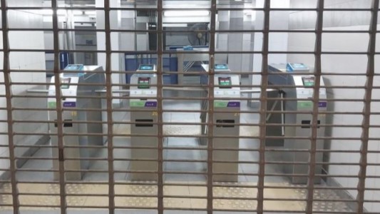 Este miércoles paran las líneas D y E del subte en el horario del cierre