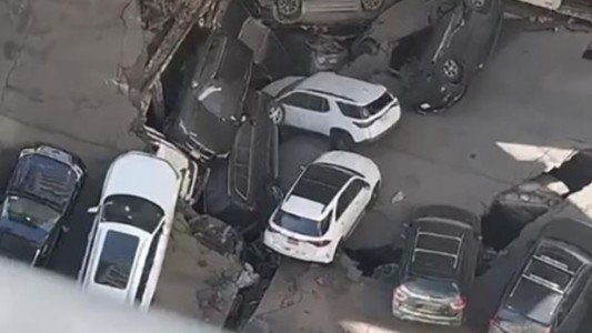 Un muerto y varios heridos tras colapsar un estacionamiento en Nueva York