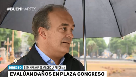 Evalúan los daños en Plaza Congreso