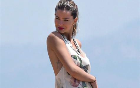 La China Suárez entre el topless en Marbella y una nueva película con Benjamín Vicuña