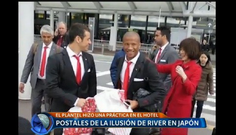 Postales de la ilusión de River en Japón