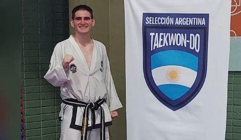 Un alumno del Colegio Nacional de Buenos Aires busca sponsors para participar del Mundial de Taekwondo en Finlandia
