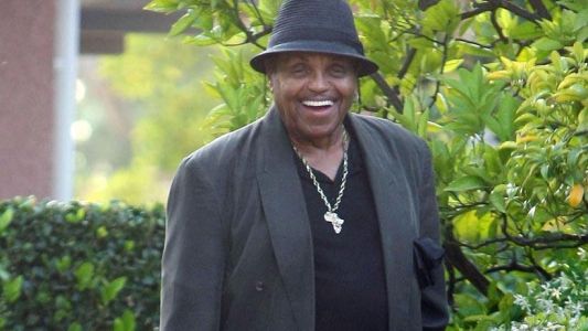 El padre de Michael Jackson sufrió un derrame cerebral en Brasil