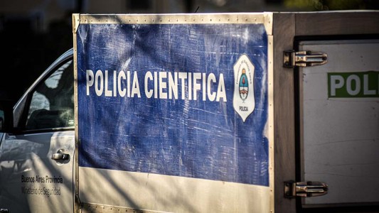 Recibió una paliza en un bar y se fue a su casa a dormir: lo hallaron muerto en la cama días después