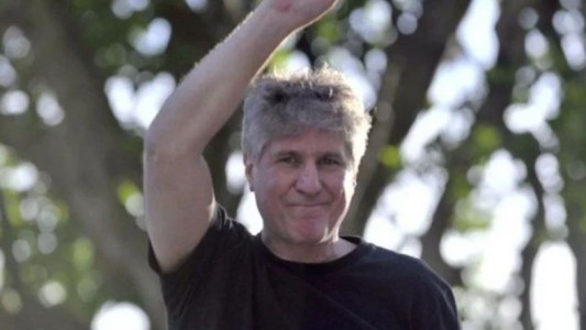 Trasladan a Amado Boudou en un vuelo sanitario, luego de su descompensación en Neuquén