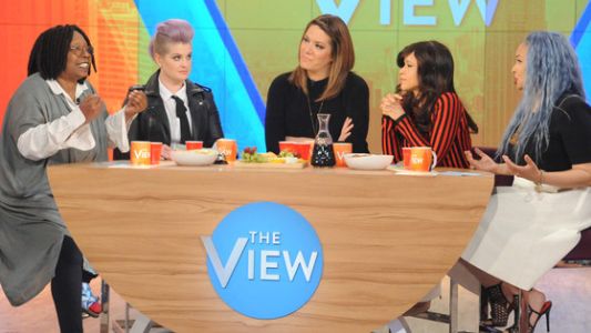 Internet explota con el comentario poco inteligente de Kelly Osbourne sobre los latinos