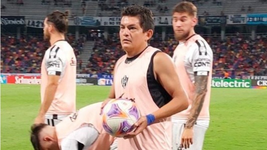 El "Pulga" Rodríguez fue a visitar a la Virgen: su primera foto tras el impactante accidente