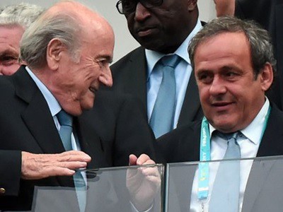Blatter y Platini fueron suspendidos por 8 años