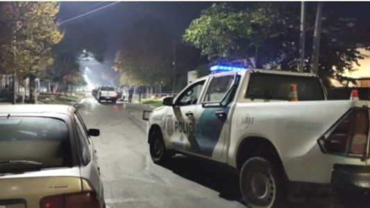 Asesinaron de un tiro a un hombre en pleno centro de Moreno y buscan a dos sospechosos