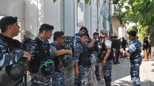 Se entregó uno de los prófugos de la UOCRA Bahía Blanca