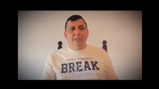 En este video el único prófugo de la Uocra dijo que la acusación es "totalmente falaz"