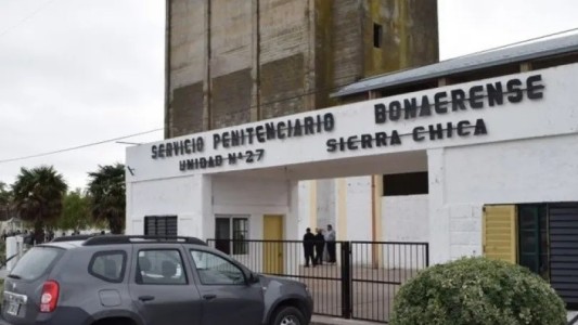 Dos presos se fugaron en una camioneta del penal de Sierra Chica