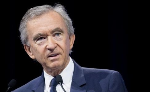 El hombre más rico del mundo perdió más de 11.000 millones de dólares en un día