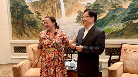 Cecilia Moreau exhortó a profundizar los lazos bilaterales con China