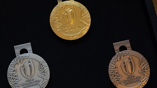 Las medallas mundialistas de Francia 2023 se fabrican con restos de celulares reciclados