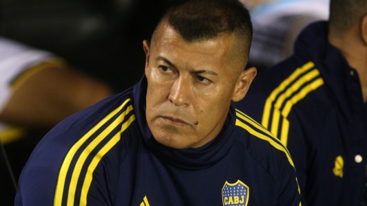 Almirón, tras la derrota de Boca ante Arsenal: "El árbitro otra vez nos perjudicó"