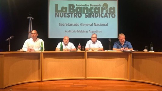 Bancarios anunciaron un paro nacional para el viernes 9