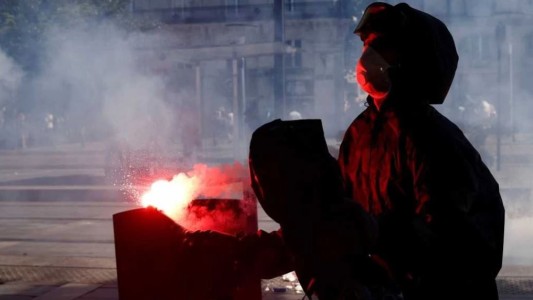 Tensión en París por la reforma de pensiones: manifestantes ocuparon la sede de los Juegos Olímpicos