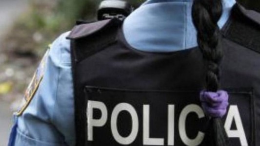 Se peleó con el dueño de un boliche y lo echaron: afuera, le rompió el auto y se peleó con policías