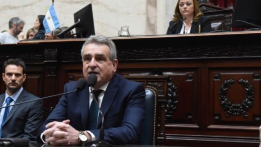 Rossi negó en Diputados que haga falta una "devaluación brusca" y descartó una "hiperinflación"