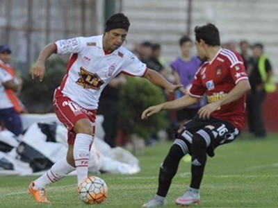 Copa Libertadores: Huracán venció a Caracas con lo justo