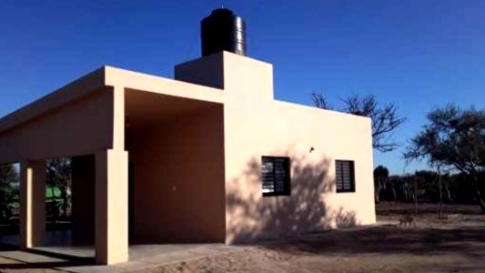 Entregan una nueva vivienda a una familia víctima de trata