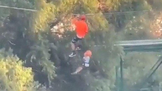 México: un nene de 6 años se cayó desde 12 metros de altura luego que se cortara la soga de una tirolesa