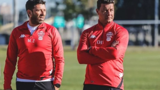 Battaglia dejó de ser el entrenador de Huracán: "Me voy con mucha bronca"