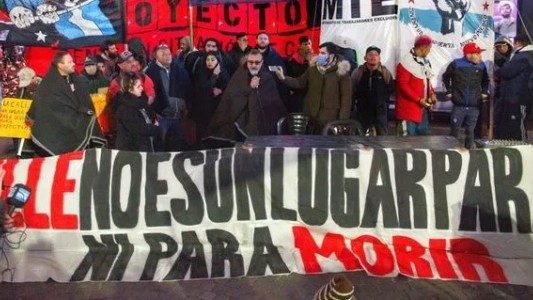 "Frazadazo" en el Encuentro Latinoamericano y del Caribe de Personas en Situación de Calle en Buenos Aires