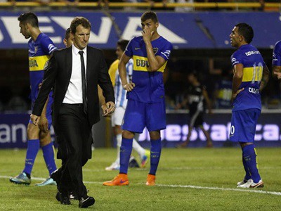 Una nueva derrota de Boca jaquea a Arruabarrena