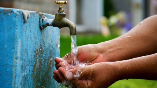 Más de 275 mil personas se ven afectadas por masivo racionamiento de agua en el centro de Costa Rica