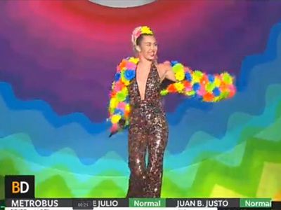 Miley Cyrus condujo la entrega de premios MTV