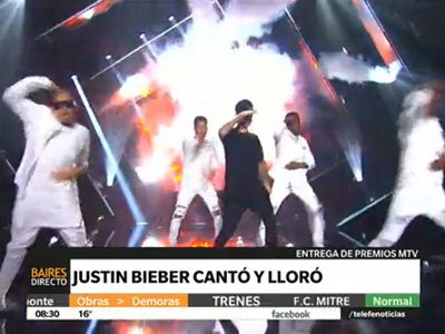 Justin Bieber cantó y lloró